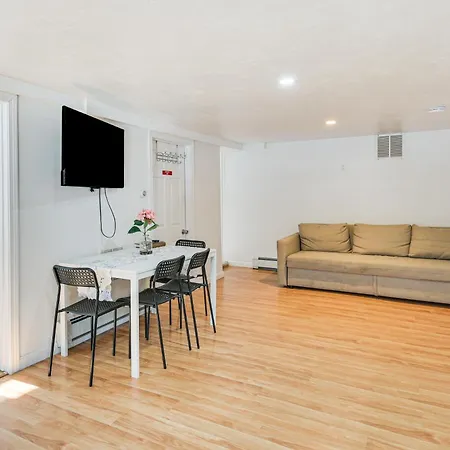 12 Mi To Dtwn Boston Apartment In Braintree